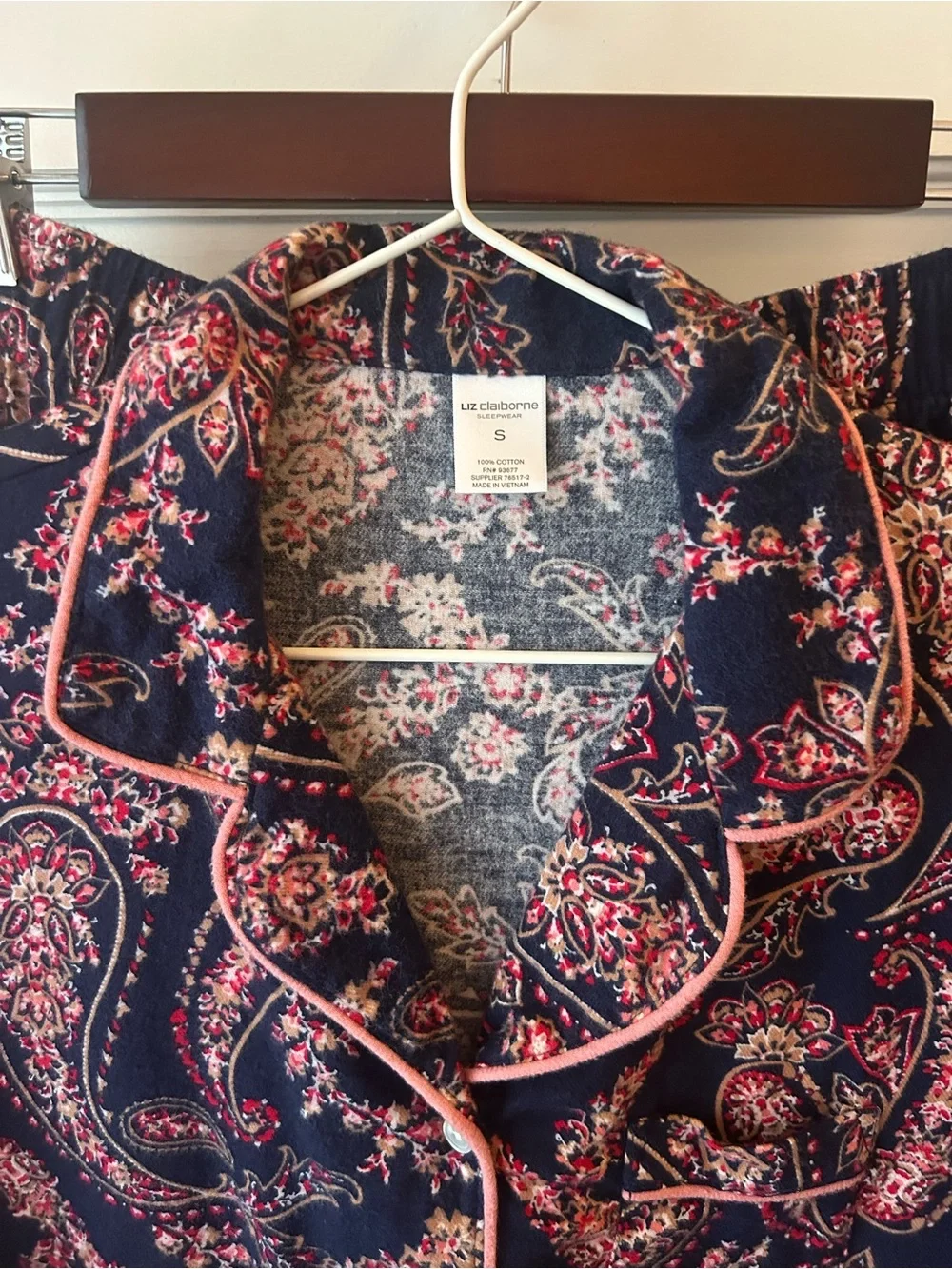 Liz Claiborne long sleeve paisley 2-piece pajama set